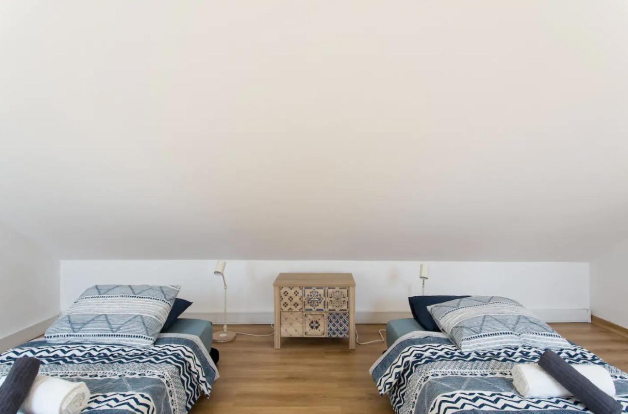 Apartament Beautiful 3-Story House In Chiado With A 40M² Private Terrace Lizbona Zewnętrze zdjęcie