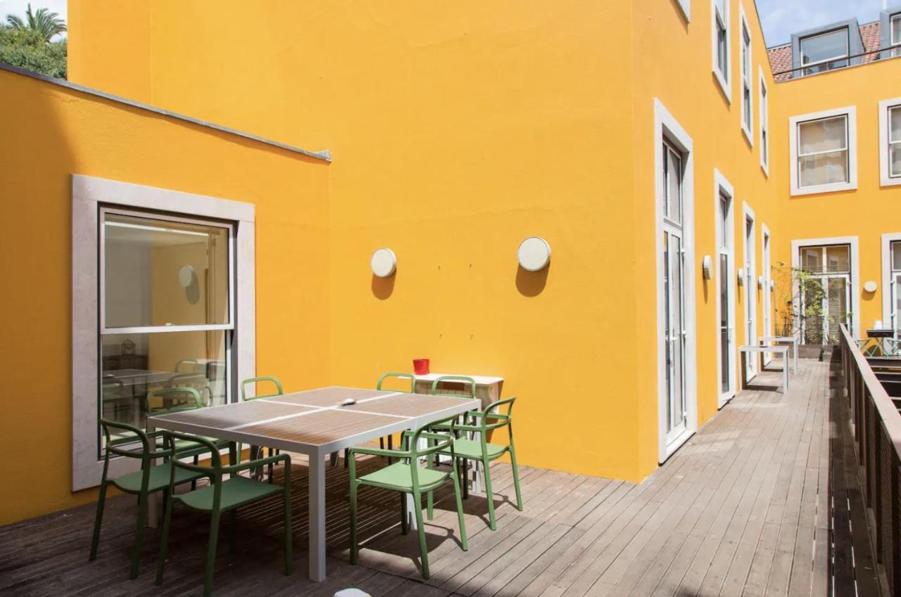Apartament Beautiful 3-Story House In Chiado With A 40M² Private Terrace Lizbona Zewnętrze zdjęcie