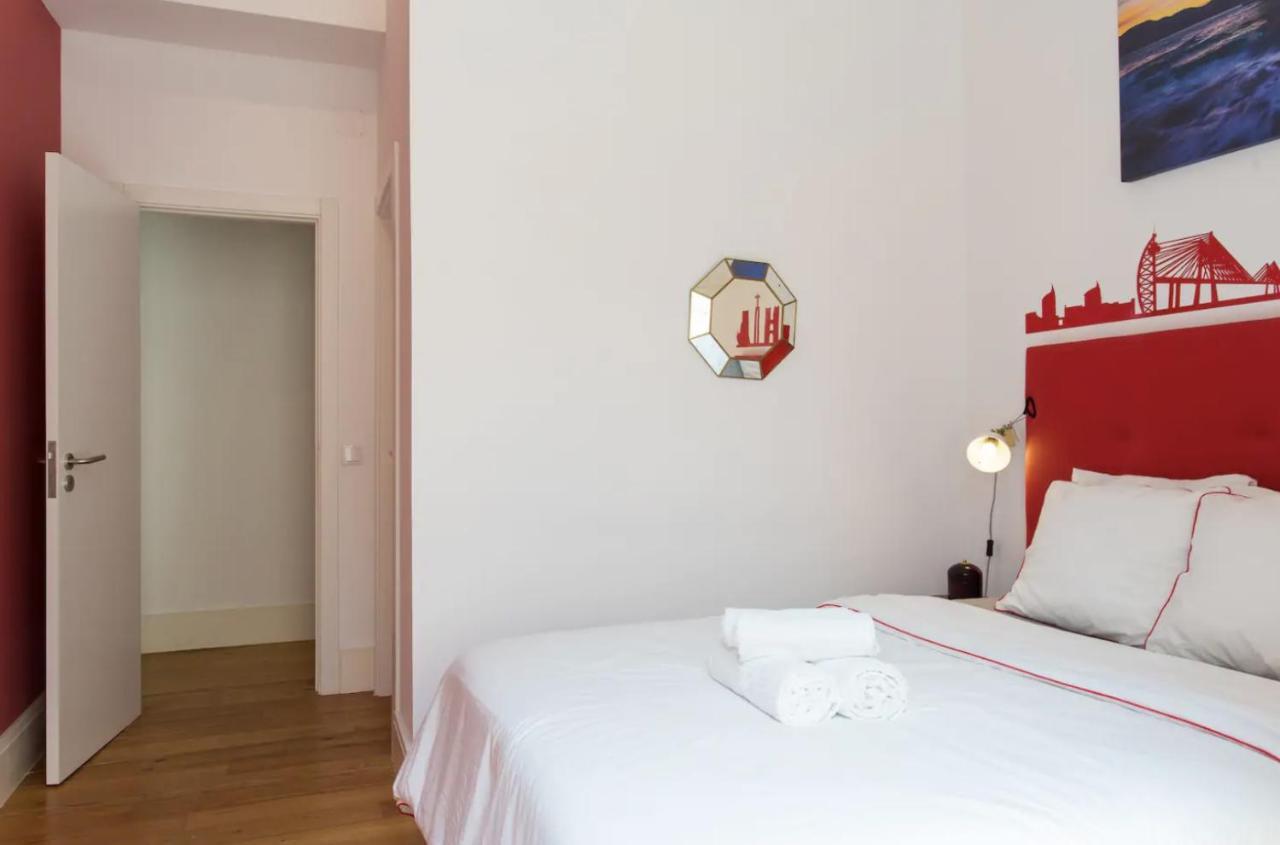 Apartament Beautiful 3-Story House In Chiado With A 40M² Private Terrace Lizbona Zewnętrze zdjęcie