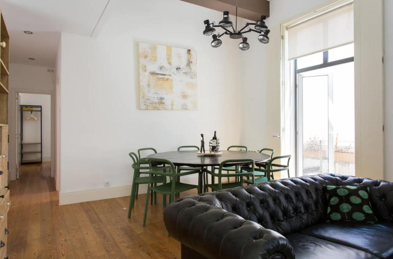 Apartament Beautiful 3-Story House In Chiado With A 40M² Private Terrace Lizbona Zewnętrze zdjęcie