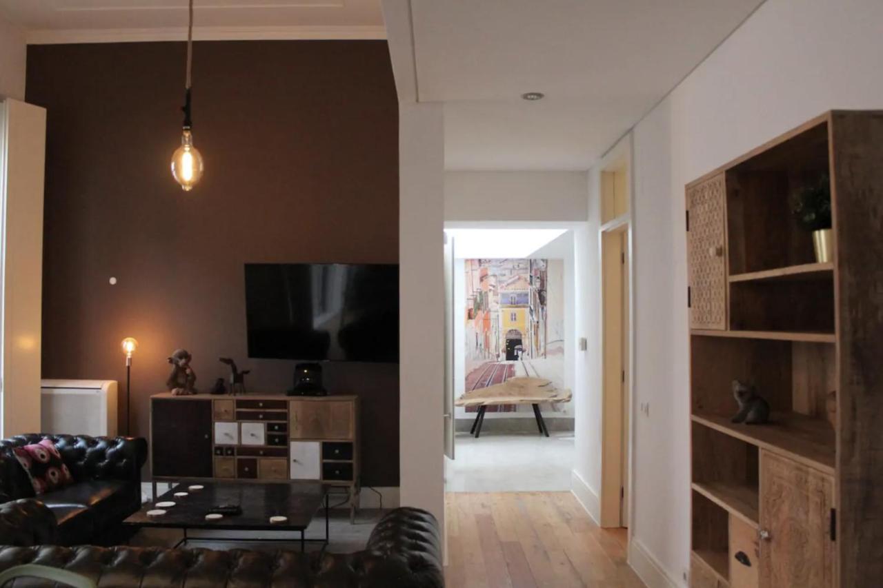 Apartament Beautiful 3-Story House In Chiado With A 40M² Private Terrace Lizbona Zewnętrze zdjęcie