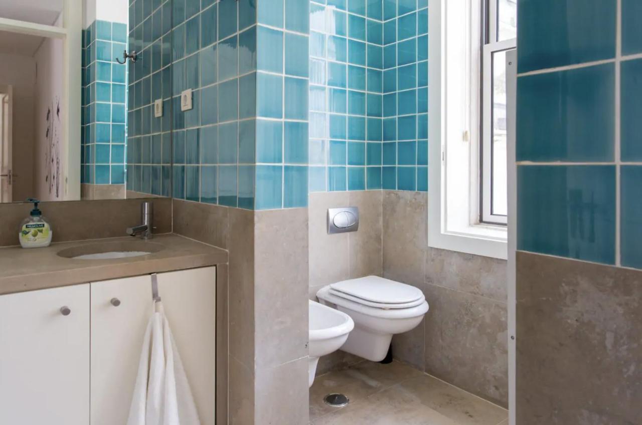Apartament Beautiful 3-Story House In Chiado With A 40M² Private Terrace Lizbona Zewnętrze zdjęcie