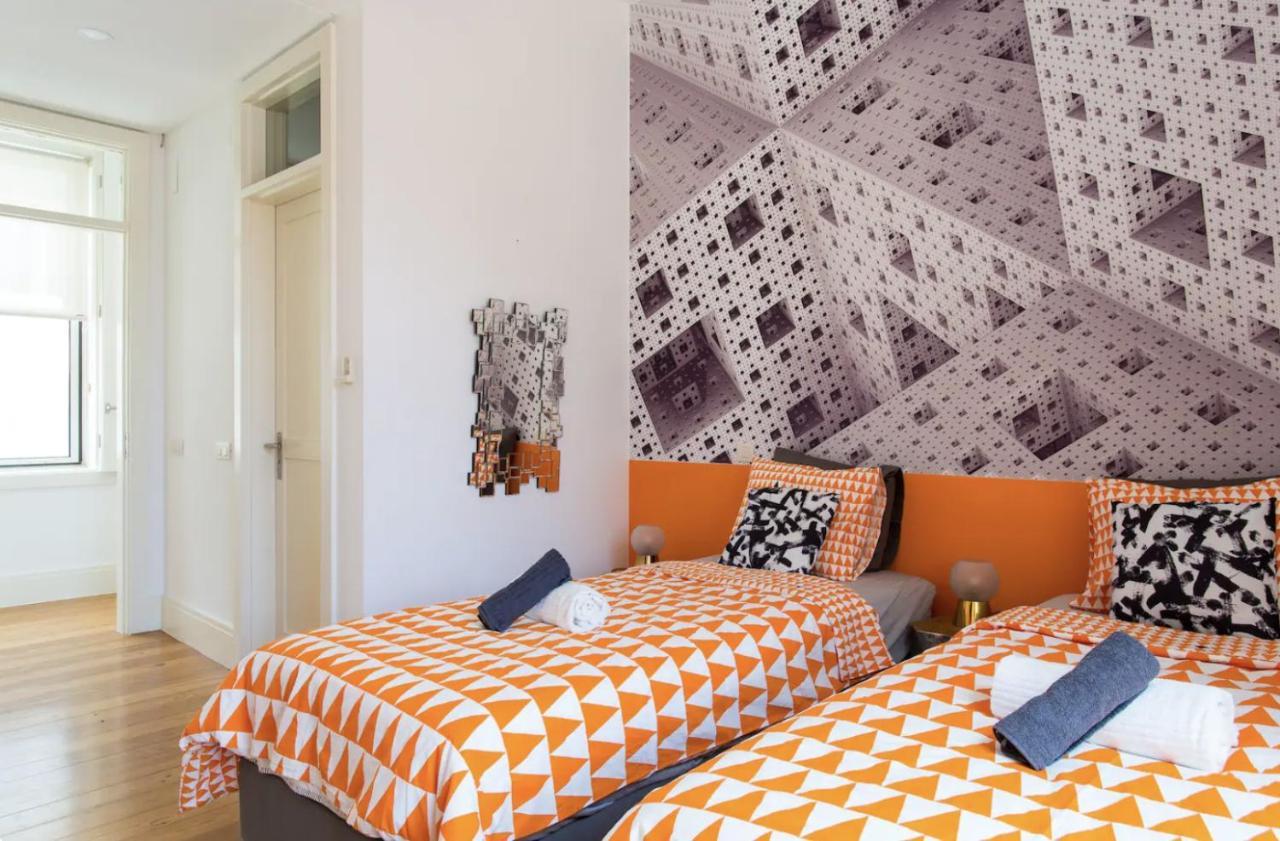 Apartament Beautiful 3-Story House In Chiado With A 40M² Private Terrace Lizbona Zewnętrze zdjęcie